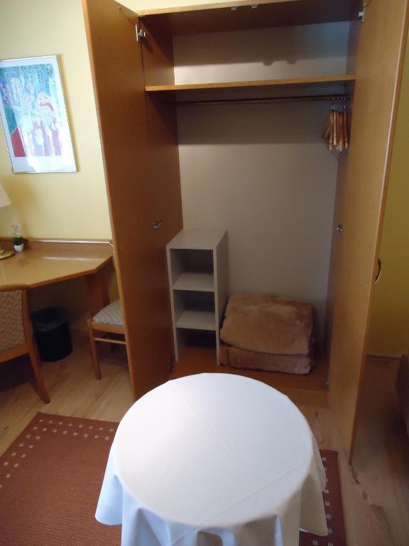 Hotel Ottersleben Magdeburgo Habitación foto